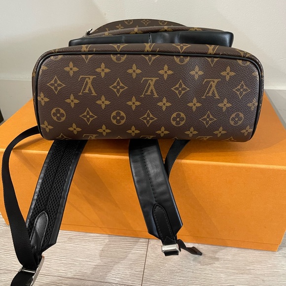 Louis Vuitton Josh Backpack - Picture 4 of 6